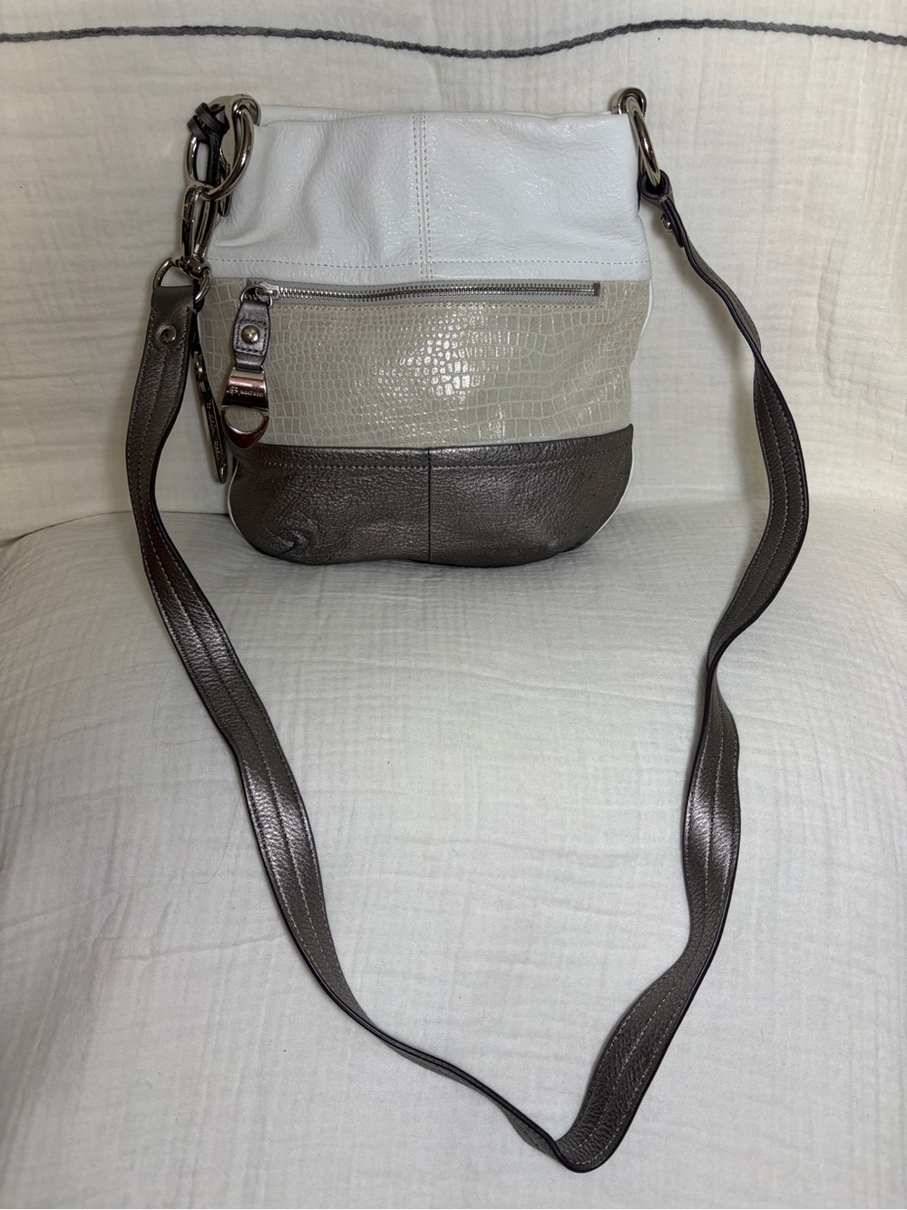 B. Makowsky White, Tan, Gray Colorblock Metallic Leather Shoulder Bag